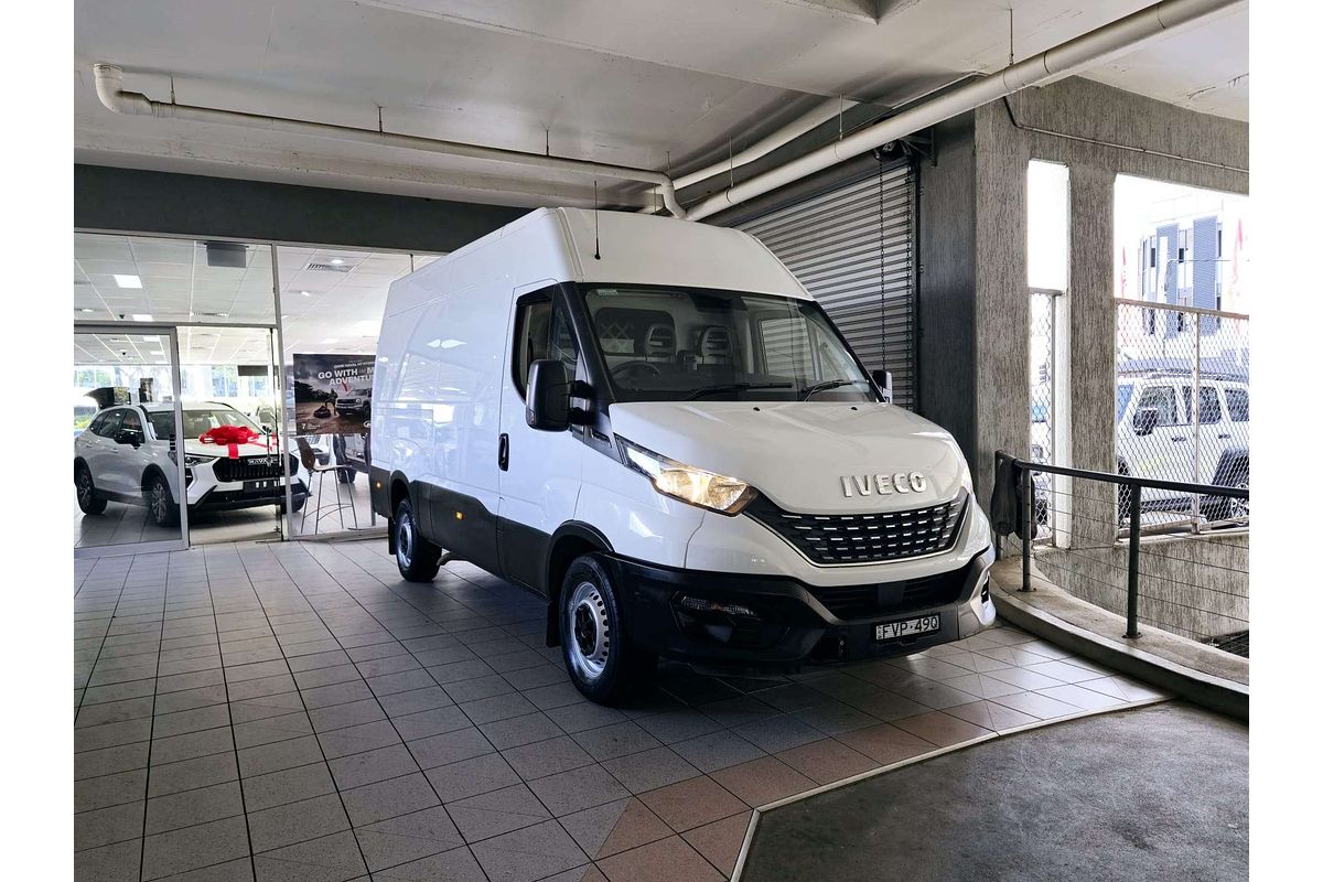 DAILY 35S14V AUTO 2.3L DIESEL DAILY 35S14V AUTO 2.3L DIESEL