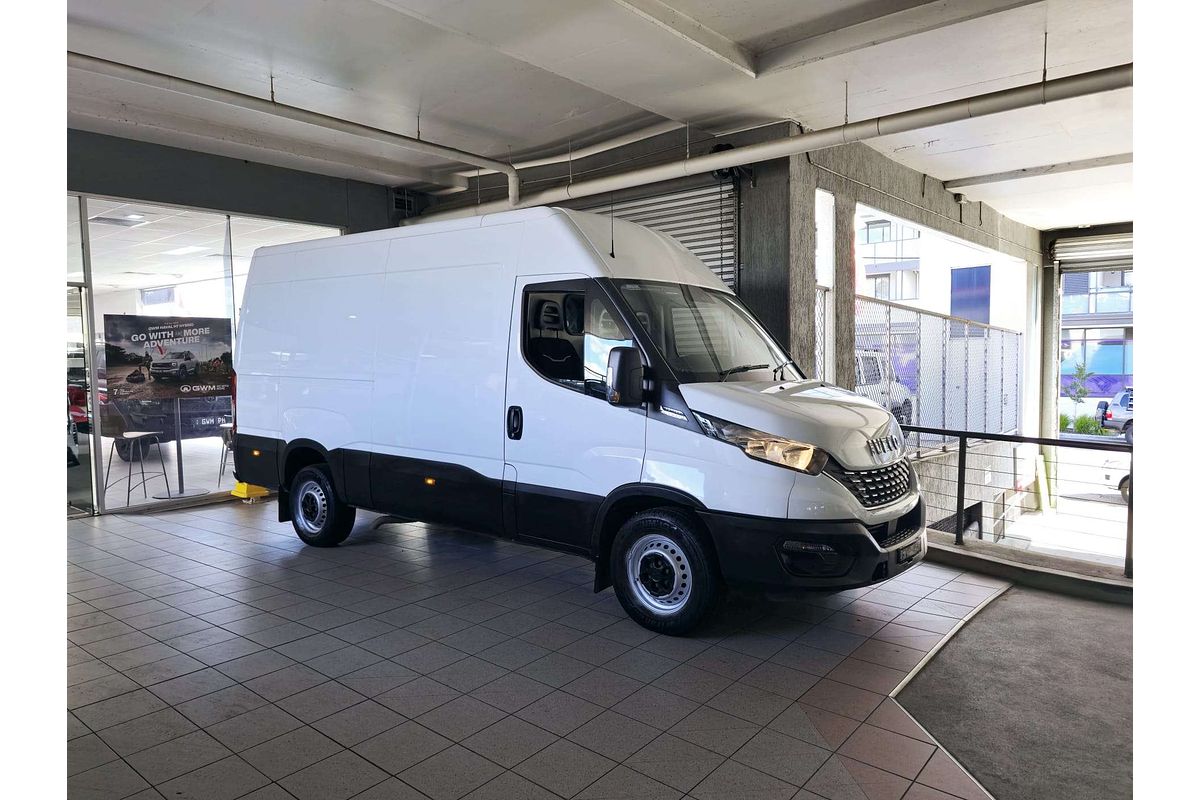 DAILY 35S14V AUTO 2.3L DIESEL DAILY 35S14V AUTO 2.3L DIESEL