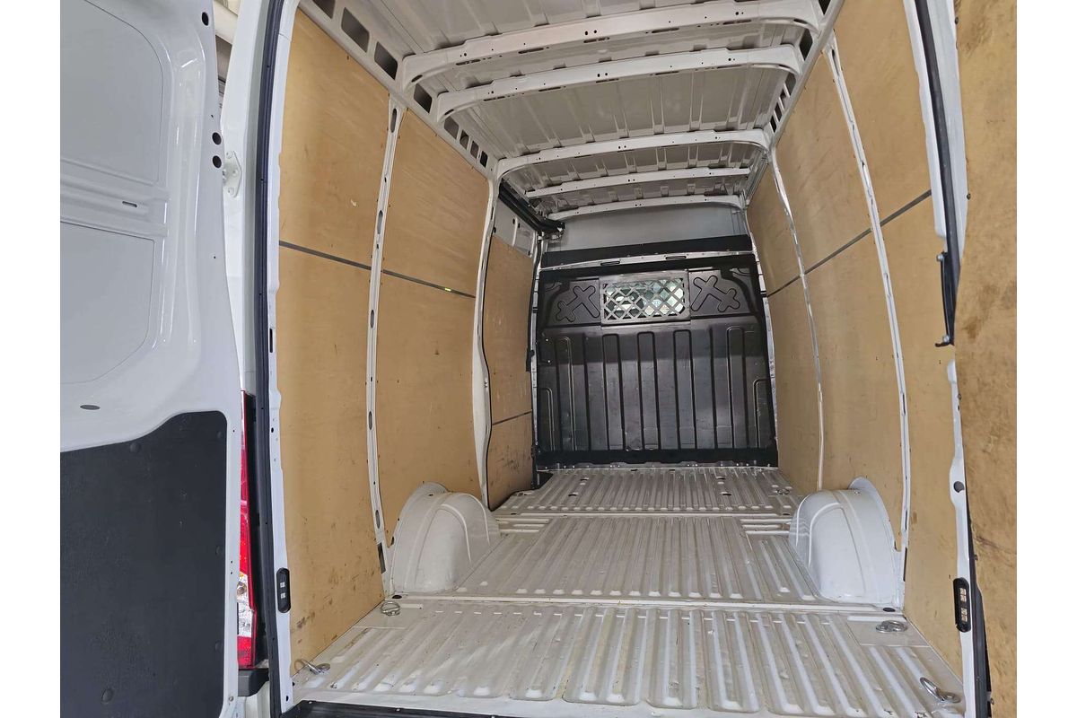 DAILY 35S14V AUTO 2.3L DIESEL