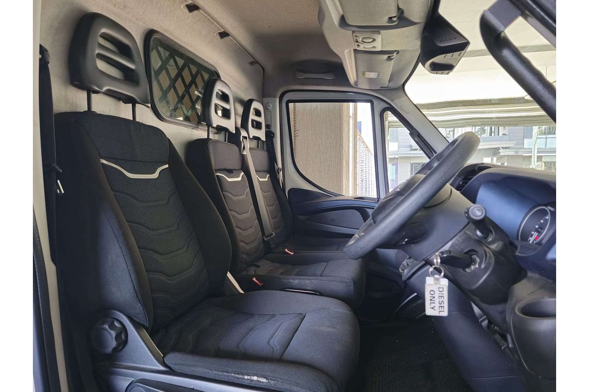 DAILY 35S14V AUTO 2.3L DIESEL