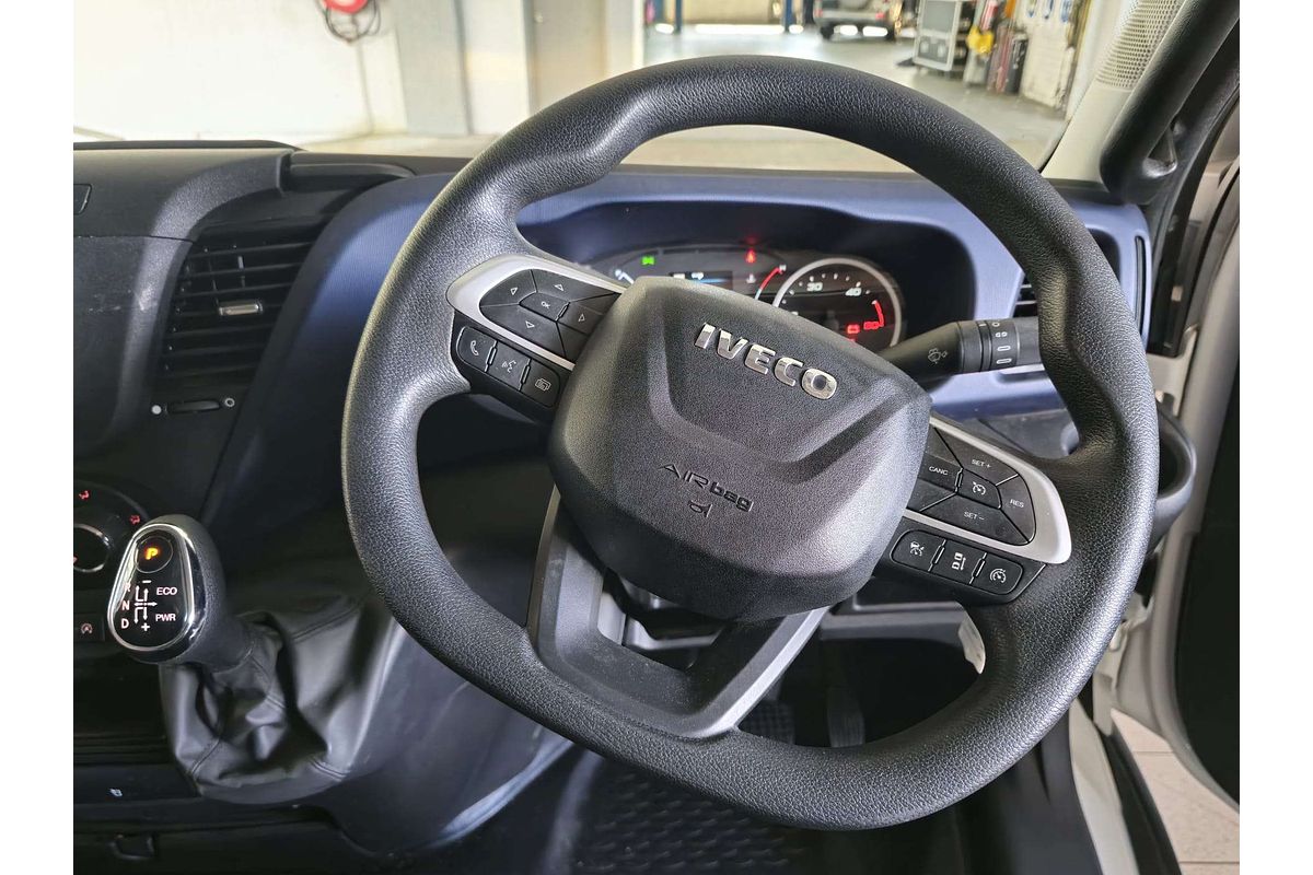 DAILY 35S14V AUTO 2.3L DIESEL