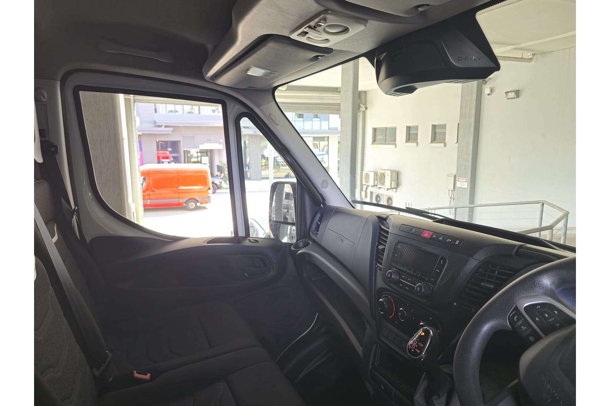 DAILY 35S14V AUTO 2.3L DIESEL