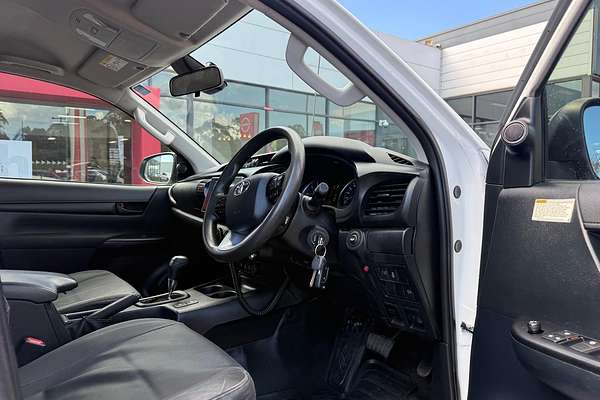 2019 Toyota Hilux SR GUN126R 4X4