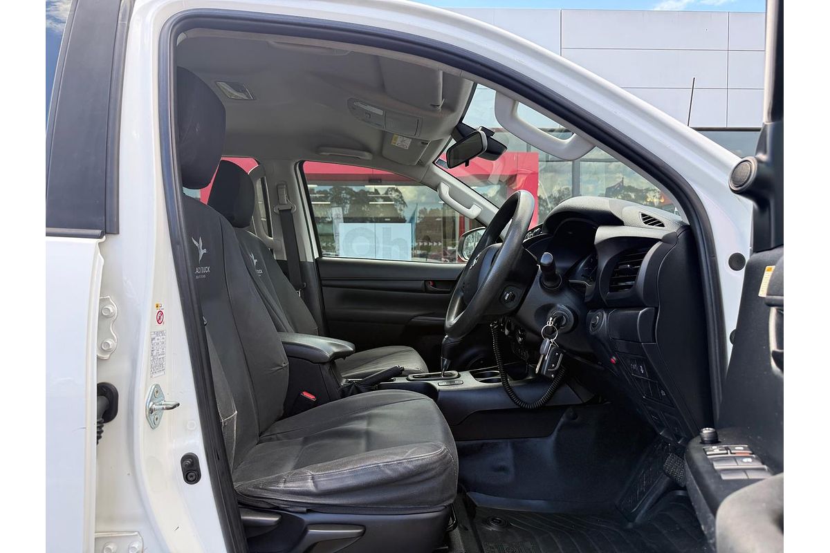 2019 Toyota Hilux SR GUN126R 4X4