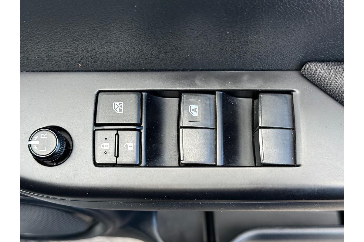 2019 Toyota Hilux SR GUN126R 4X4