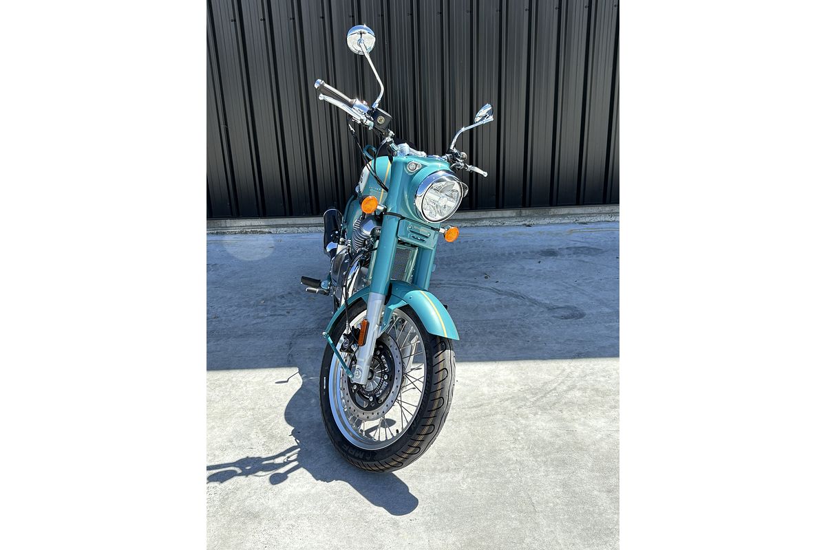 2025 Royal Enfield CLASSIC 650