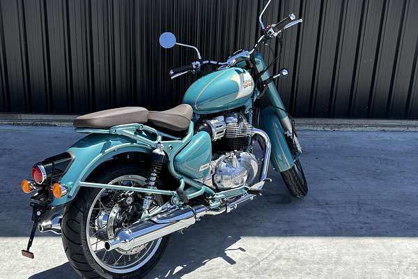 2025 Royal Enfield CLASSIC 650