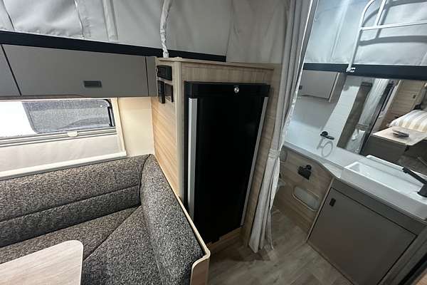 2025 Jayco DISCOVERY OUTBACK POP-TOP 17.55-8.OB.DY-MY25