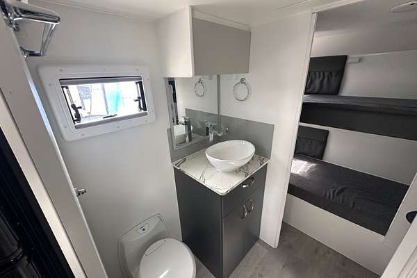 2022 Nova FAMILY ESCAPE Z SERIES