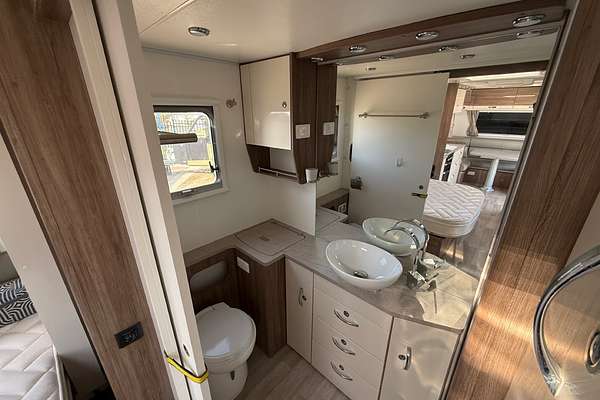 2017 Jayco SILVERLINE 21.65-3.SL-MY17