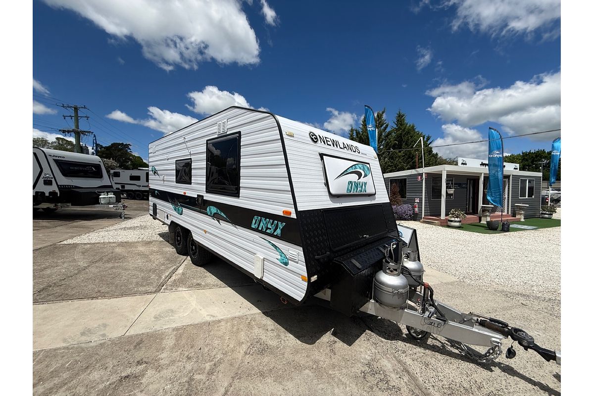 2018 Newlands ONYX CARAVAN