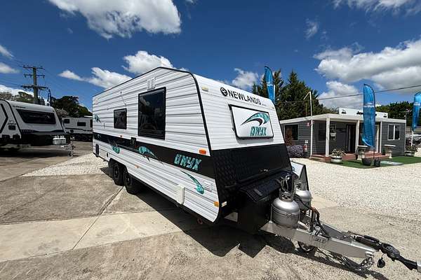 2018 Newlands ONYX CARAVAN
