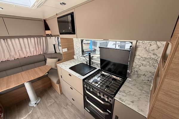 2023 Jayco SILVERLINE OUTBACK 21.65-3.SL-MY23