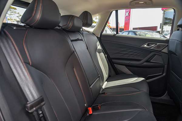 2024 MG HS Excite AS33