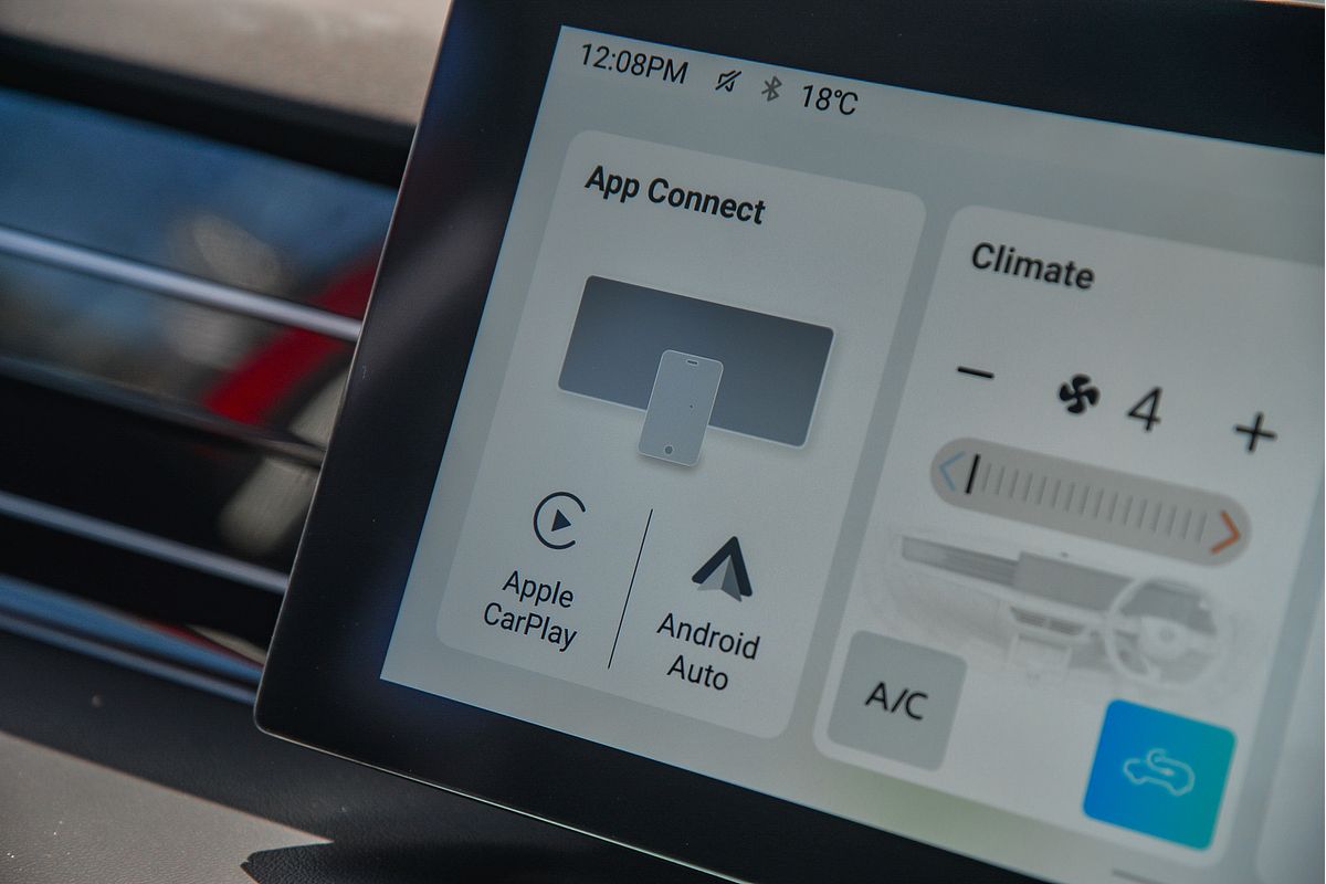 2024 MG HS Excite AS33