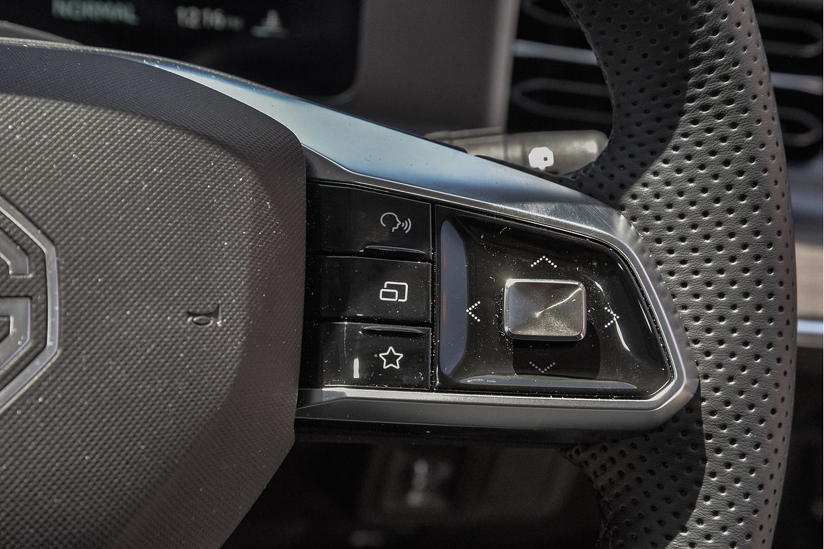 2025 MG QS Excite IS31