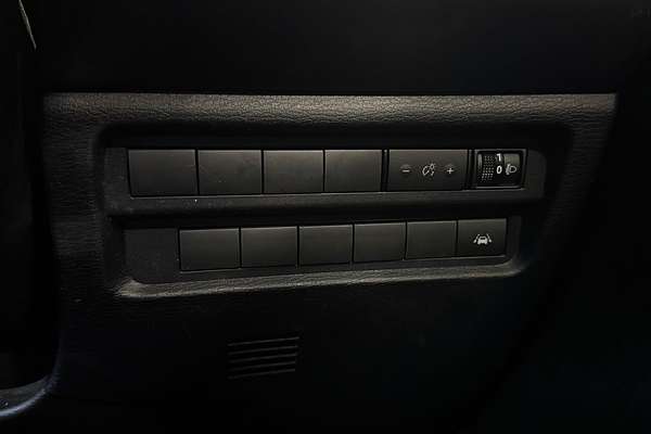 2023 Mitsubishi Outlander LS Black Edition ZM