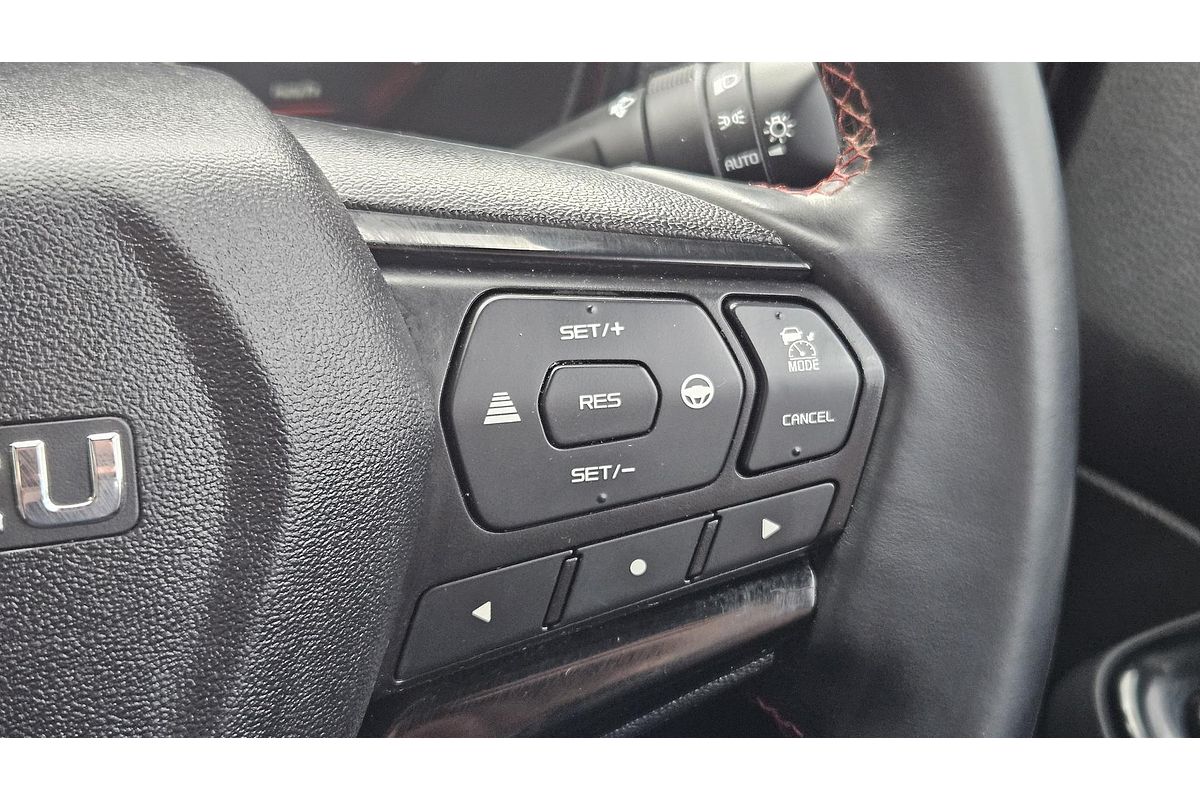 2022 Isuzu D-MAX X-TERRAIN 4X4