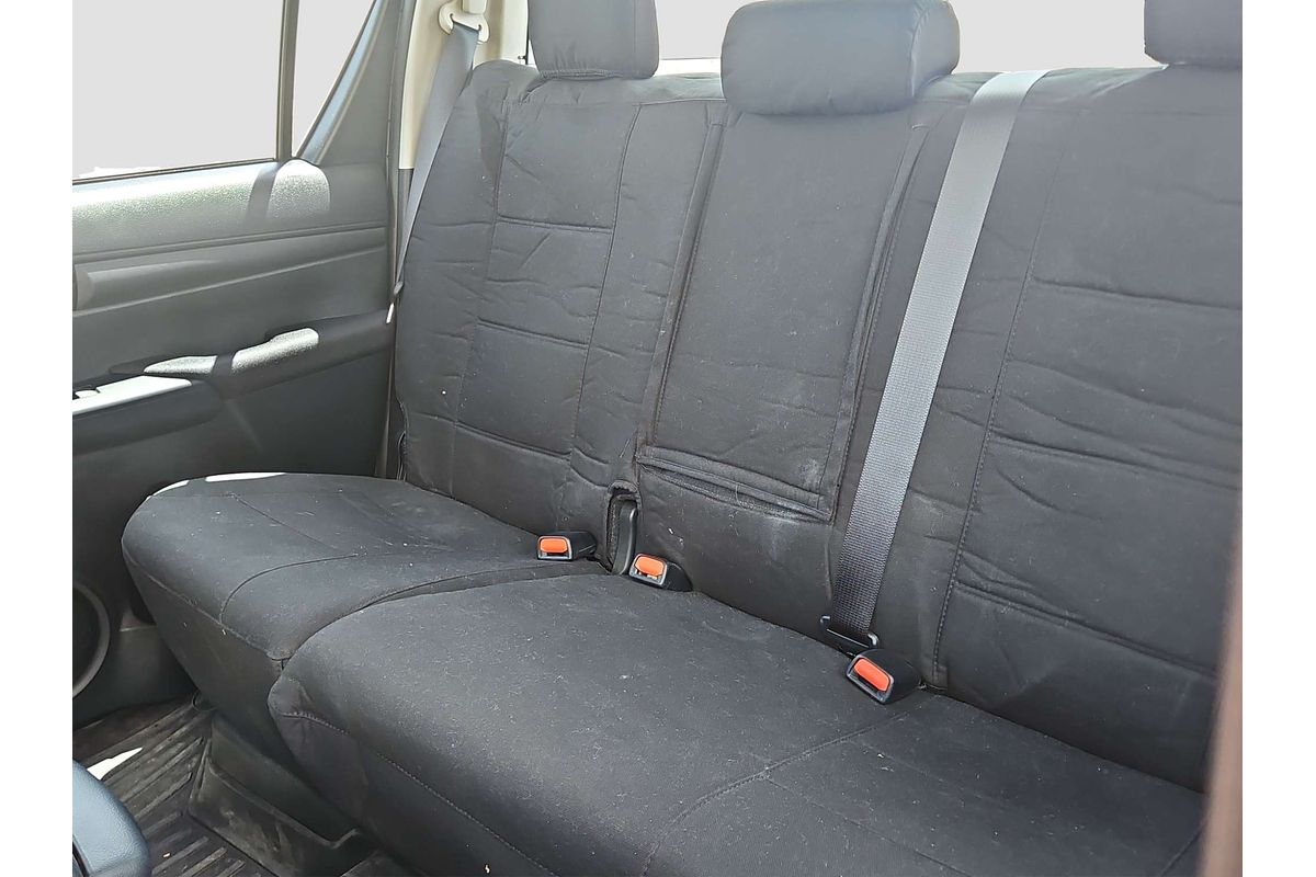 2024 Toyota Hilux SR GUN126R