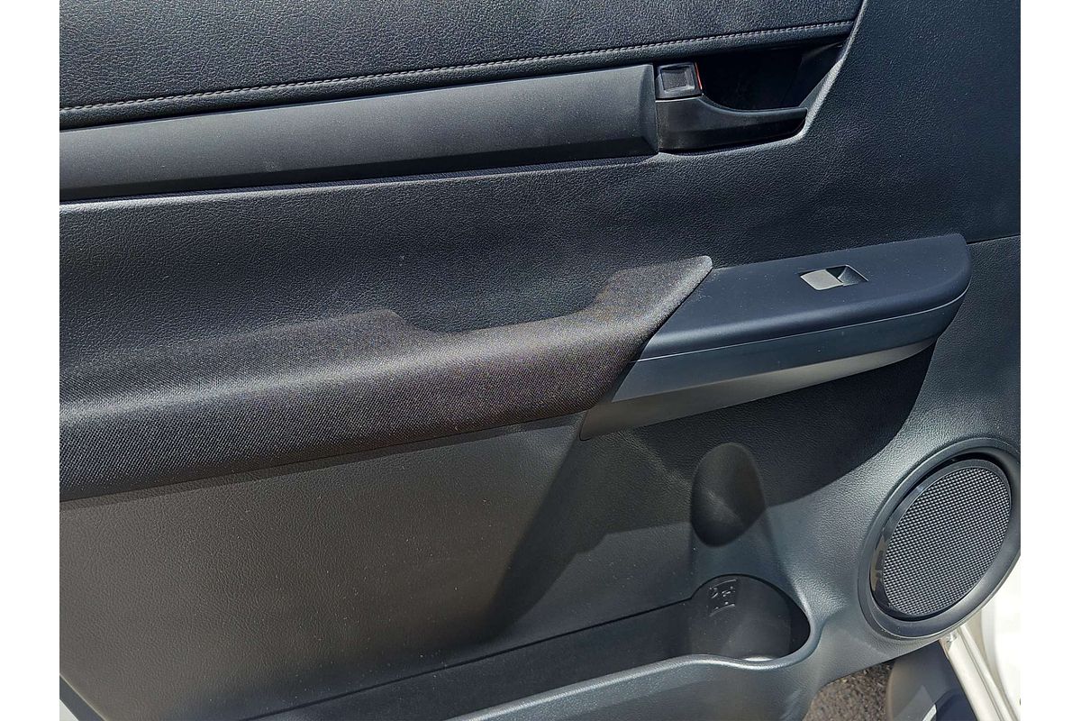 2024 Toyota Hilux SR GUN126R