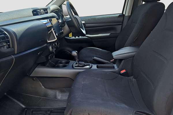 2024 Toyota Hilux SR GUN126R