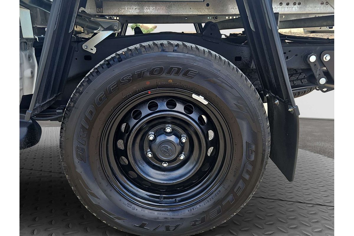 2024 Toyota Hilux SR GUN126R