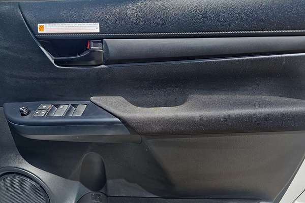 2024 Toyota Hilux SR GUN126R