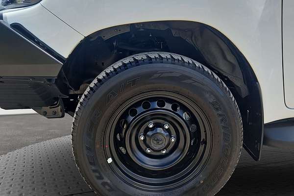 2024 Toyota Hilux SR GUN126R