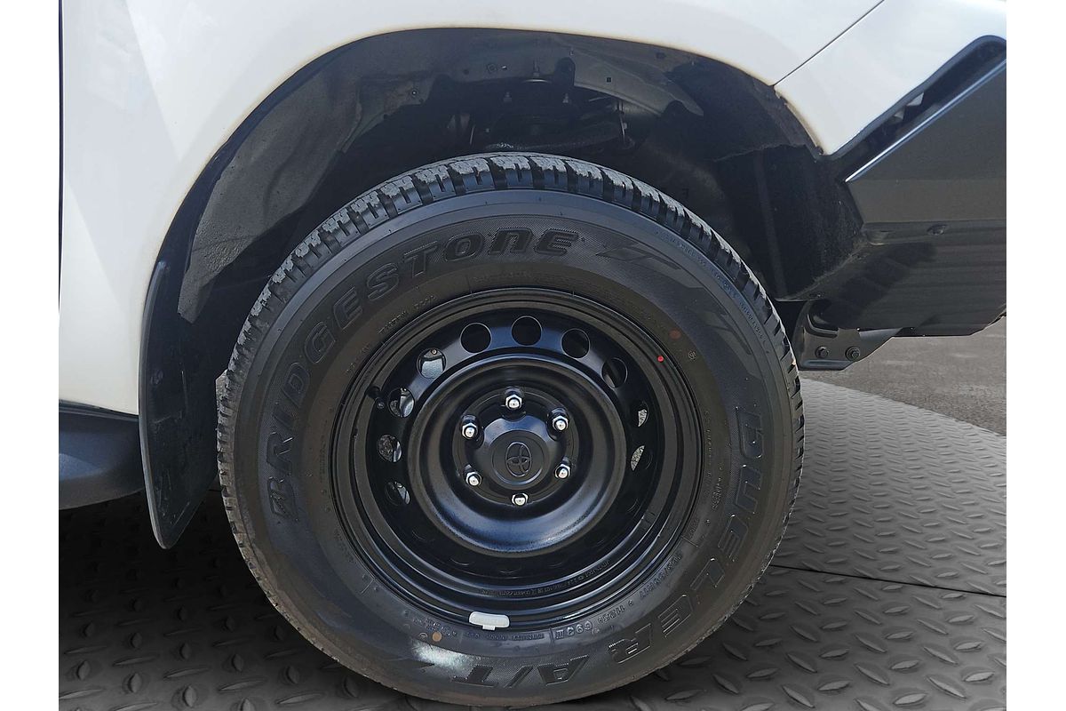 2024 Toyota Hilux SR GUN126R