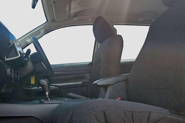 2024 Toyota Hilux SR GUN126R