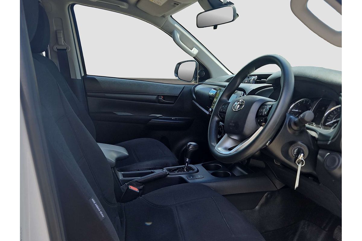 2024 Toyota Hilux SR GUN126R