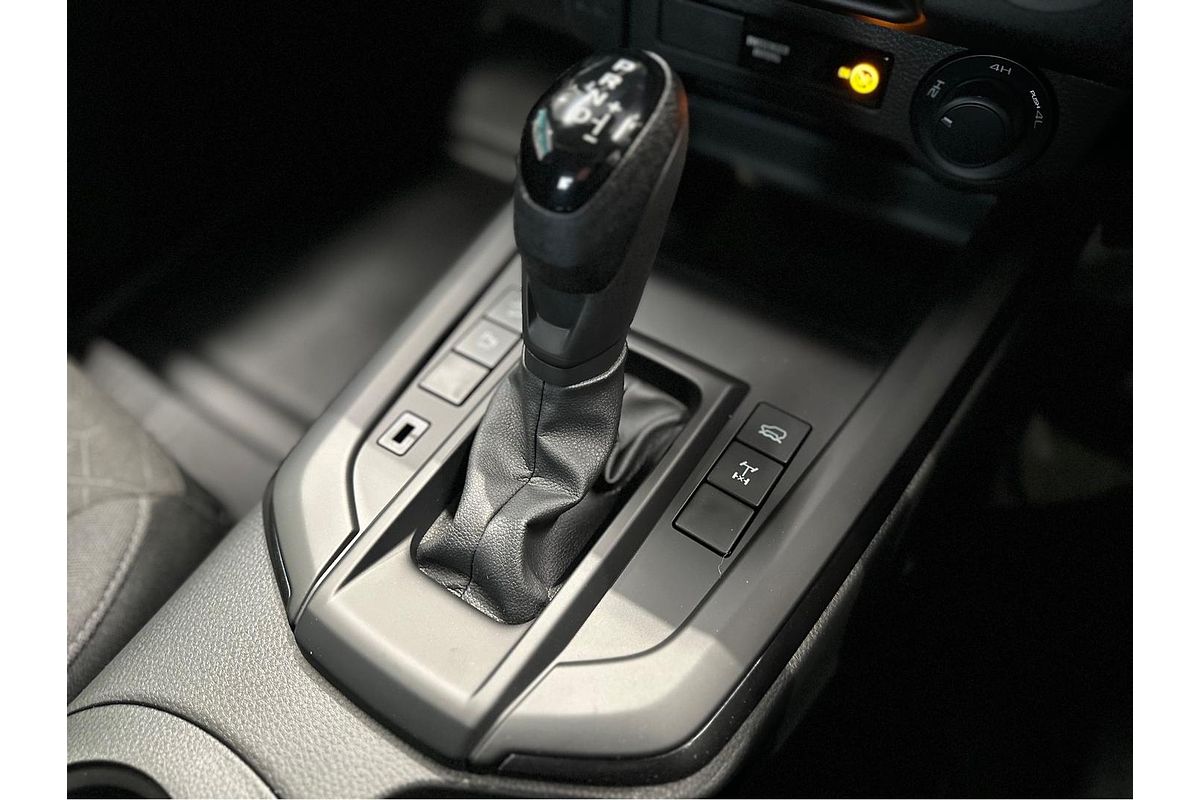 2025 Isuzu D-MAX X-RIDER 4X4