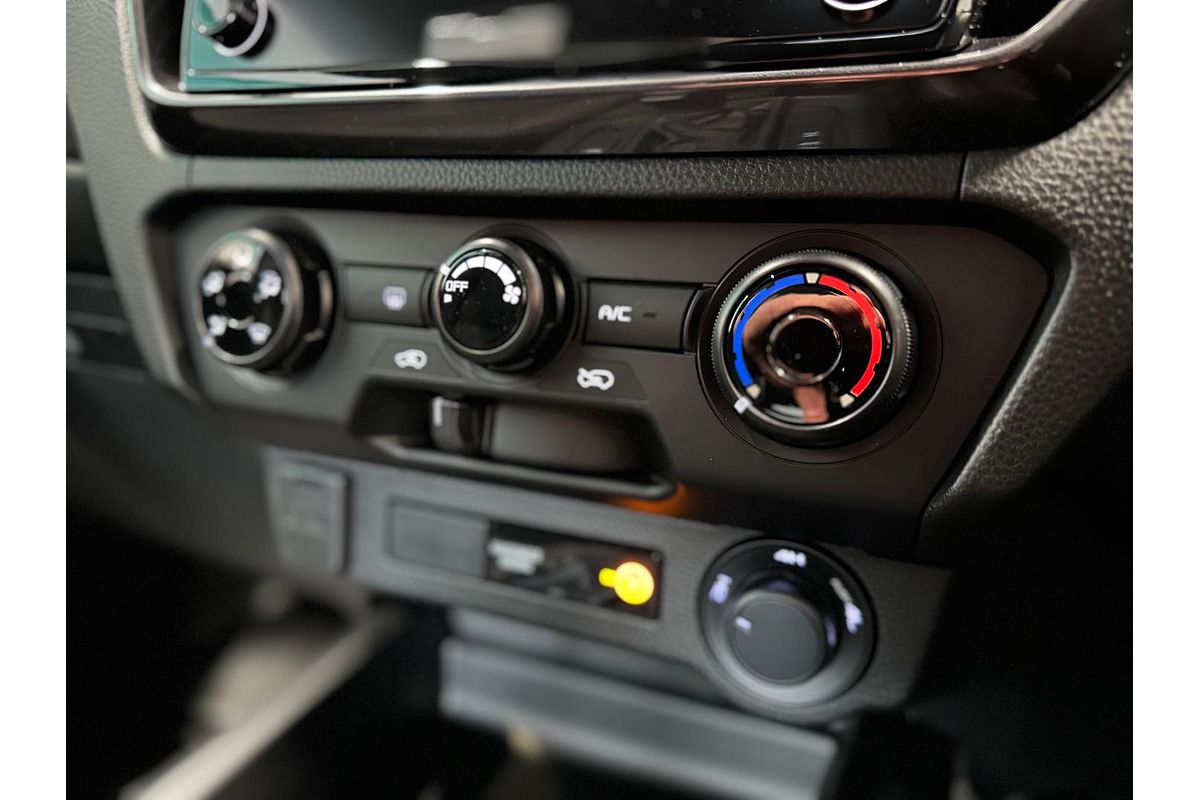 2025 Isuzu D-MAX X-RIDER 4X4