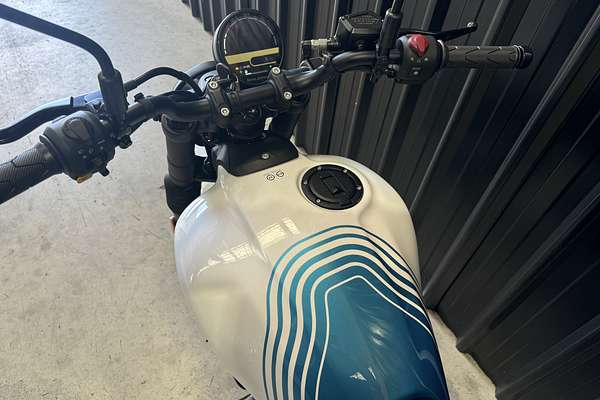 2025 Royal Enfield GUERRILLA 450