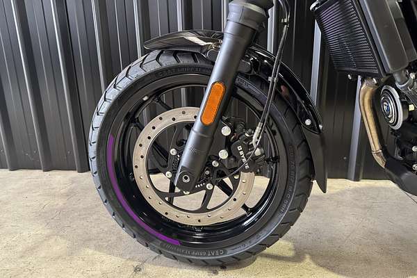 2025 Royal Enfield GUERRILLA 450