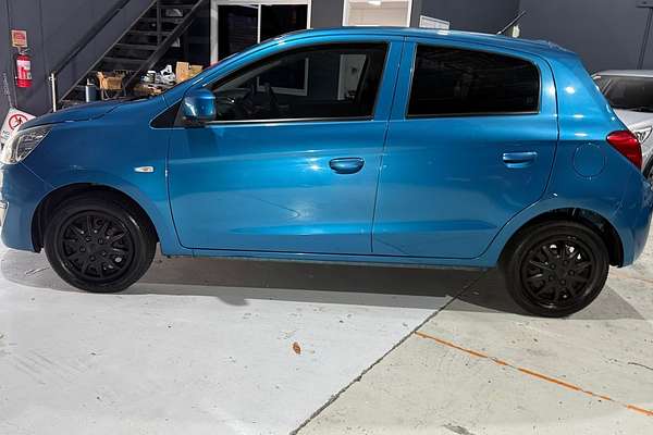 2019 Mitsubishi Mirage ES LA