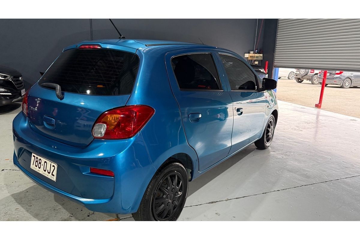 2019 Mitsubishi Mirage ES LA