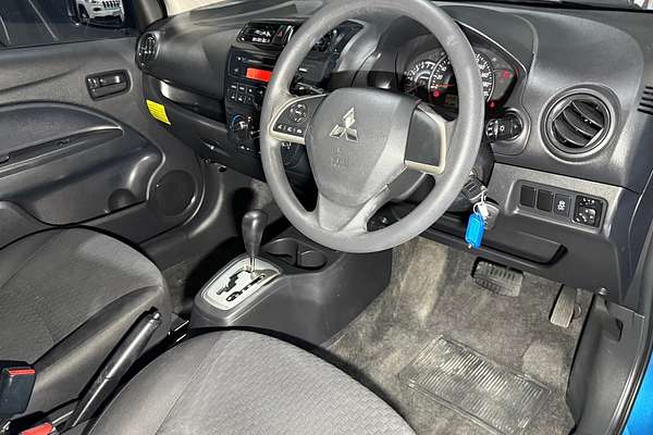 2019 Mitsubishi Mirage ES LA