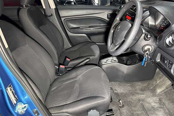 2019 Mitsubishi Mirage ES LA