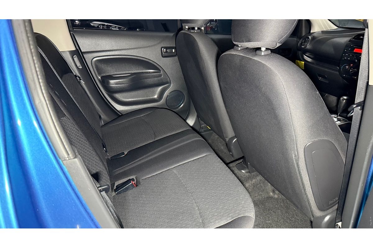 2019 Mitsubishi Mirage ES LA