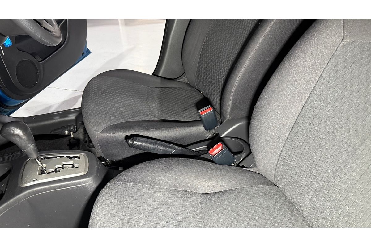 2019 Mitsubishi Mirage ES LA