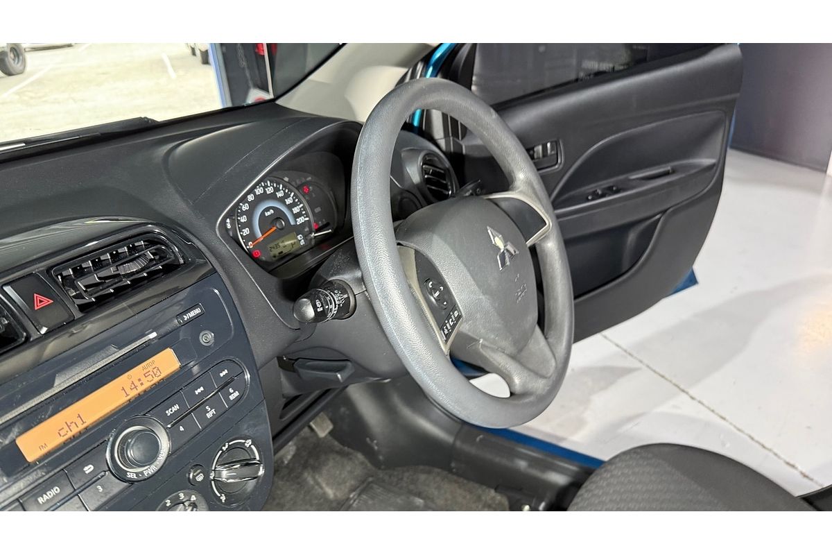 2019 Mitsubishi Mirage ES LA