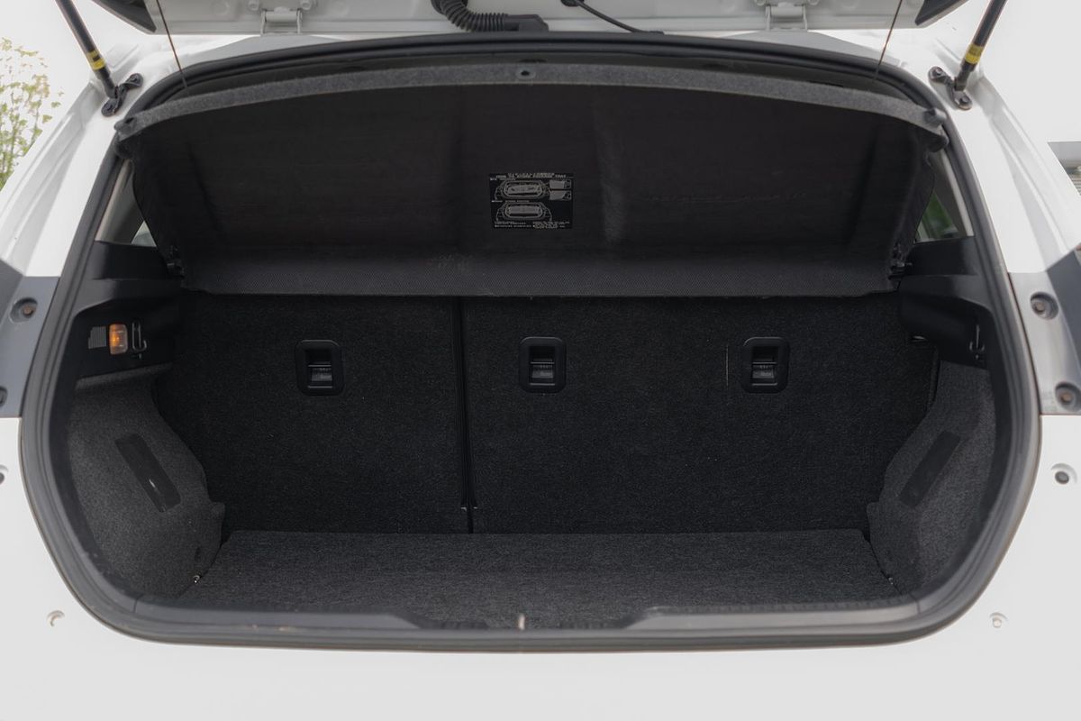 2015 Toyota Corolla Ascent Sport ZRE182R