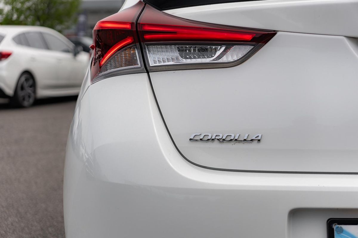 2015 Toyota Corolla Ascent Sport ZRE182R