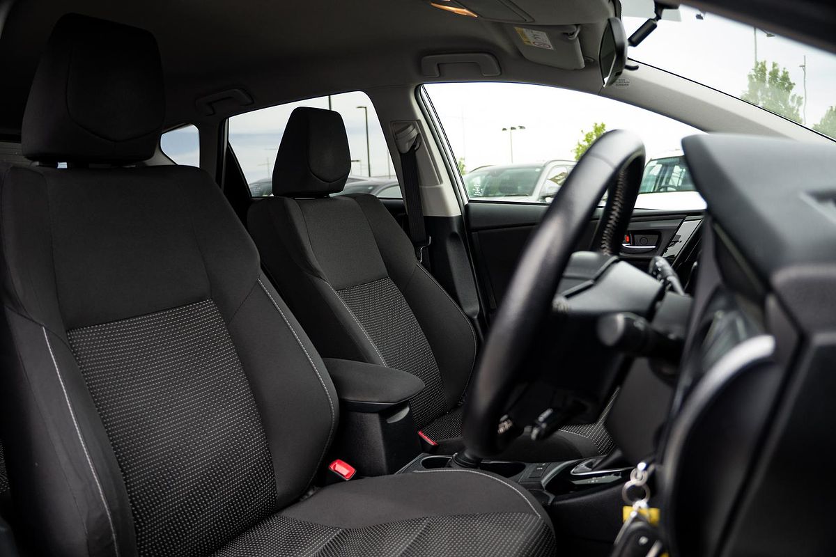 2015 Toyota Corolla Ascent Sport ZRE182R