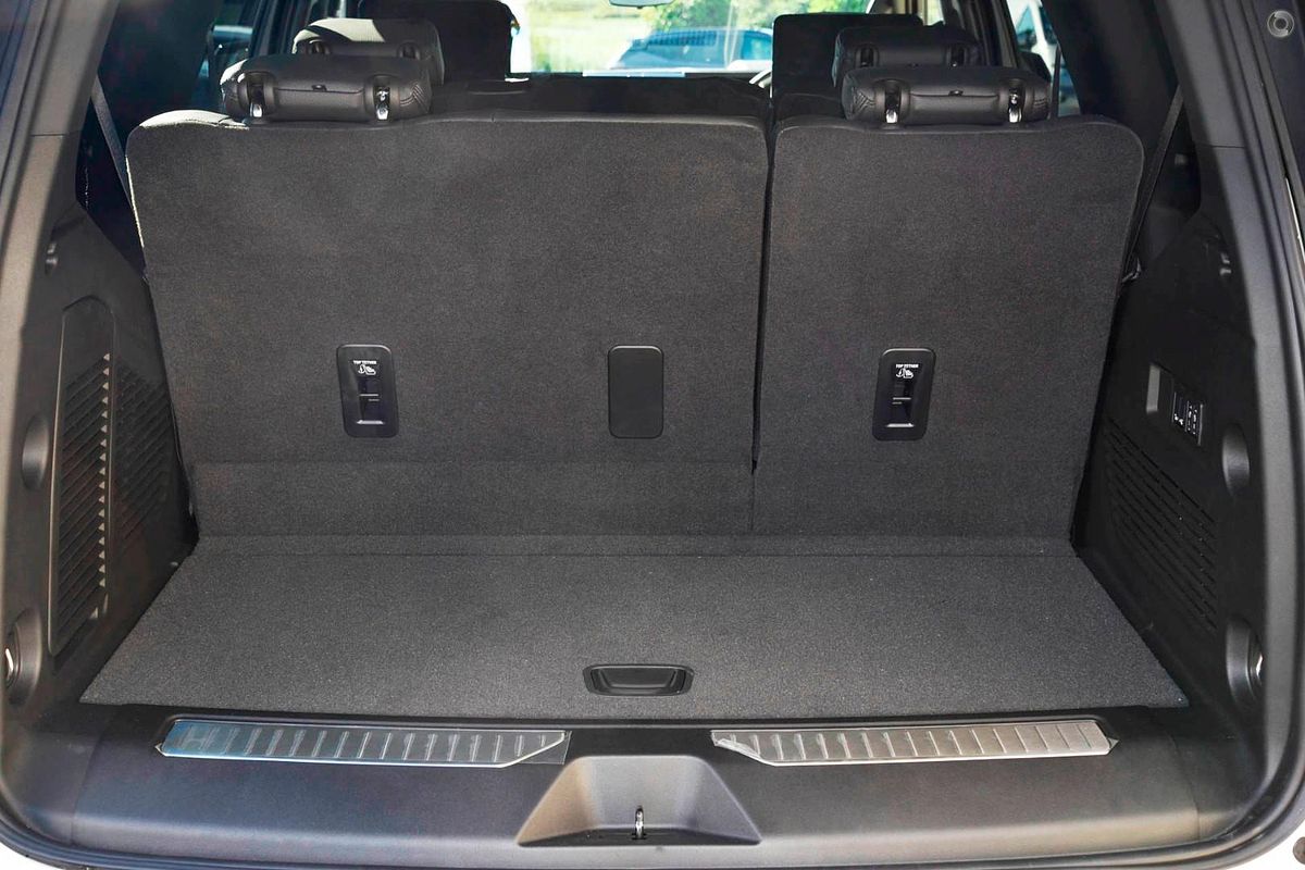 2025 GMC Yukon Denali T1