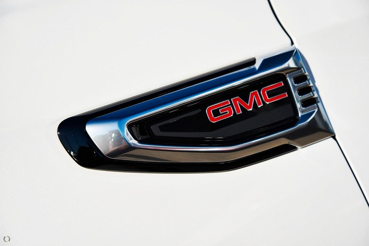 2025 GMC Yukon Denali T1