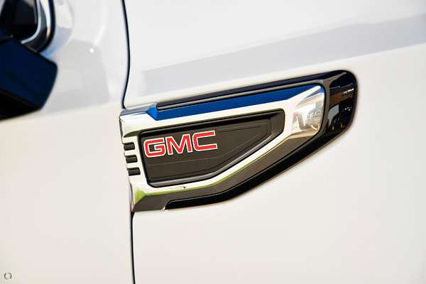 2025 GMC Yukon Denali T1