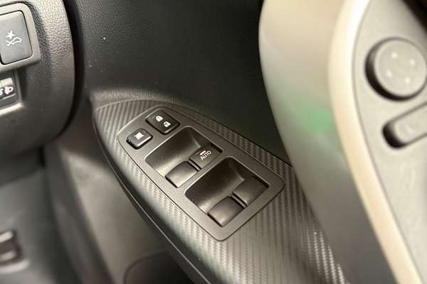 2024 Mitsubishi Eclipse Cross ES YB