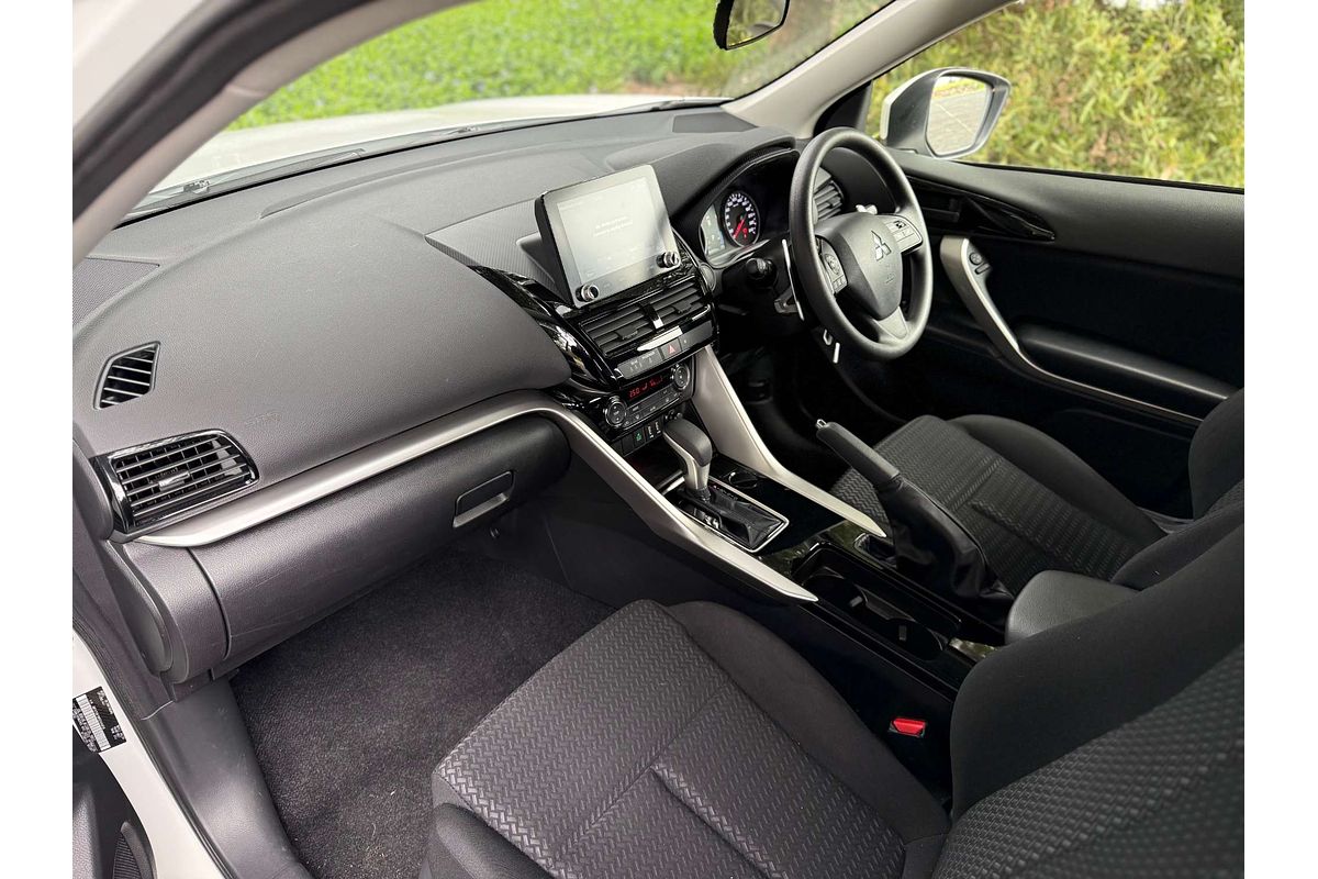 2024 Mitsubishi Eclipse Cross ES YB